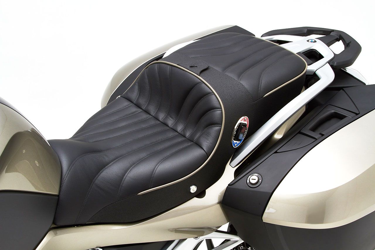 BLACK STITCH CUSTOM FITS BMW R 1200 RT REAR PASSENGER REAL LEATHER SEAT COVER