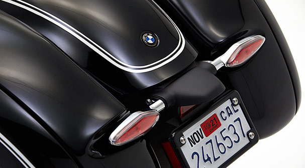 BMW R18