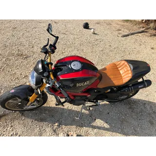 Bear W's motorcycle