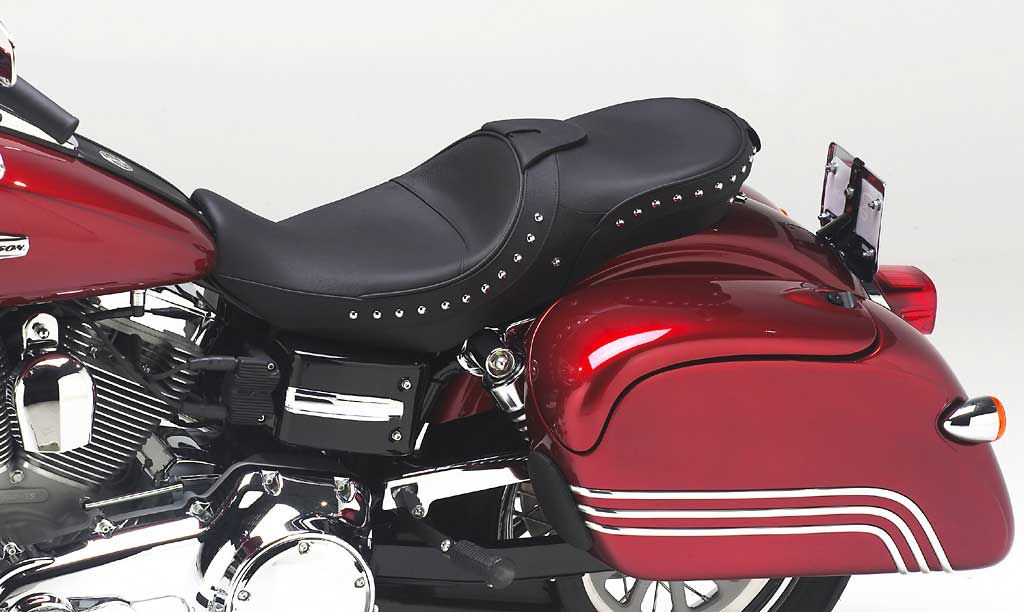 Harley Davidson Dyna Black Leather Bag with mounting kit