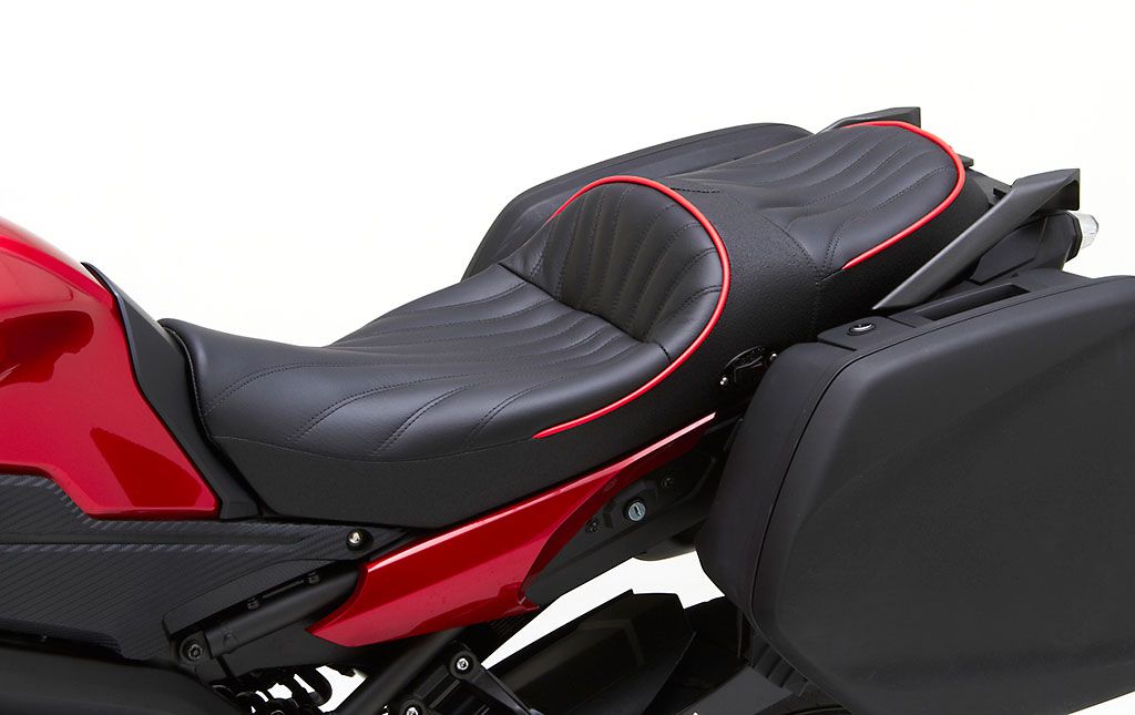 Corbin Motorcycle Seats & Accessories | Yamaha FJ-09 | 800-538-7035
